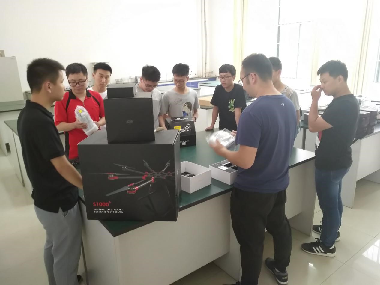 无人机安装与操作培训